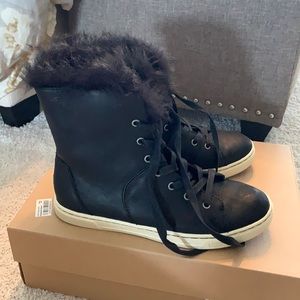 Ugg boots-lace up feels like a sneaker - size 8